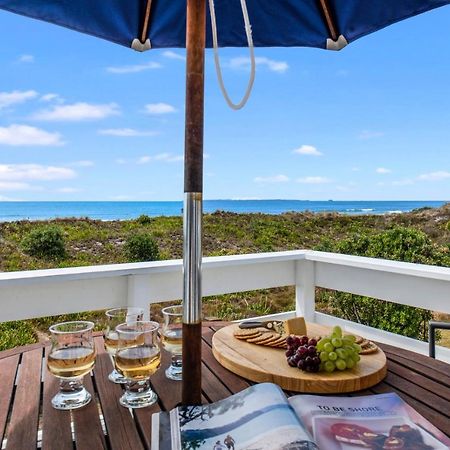 Oceanside Bach - Mount Maunganui Holiday Home 외부 사진