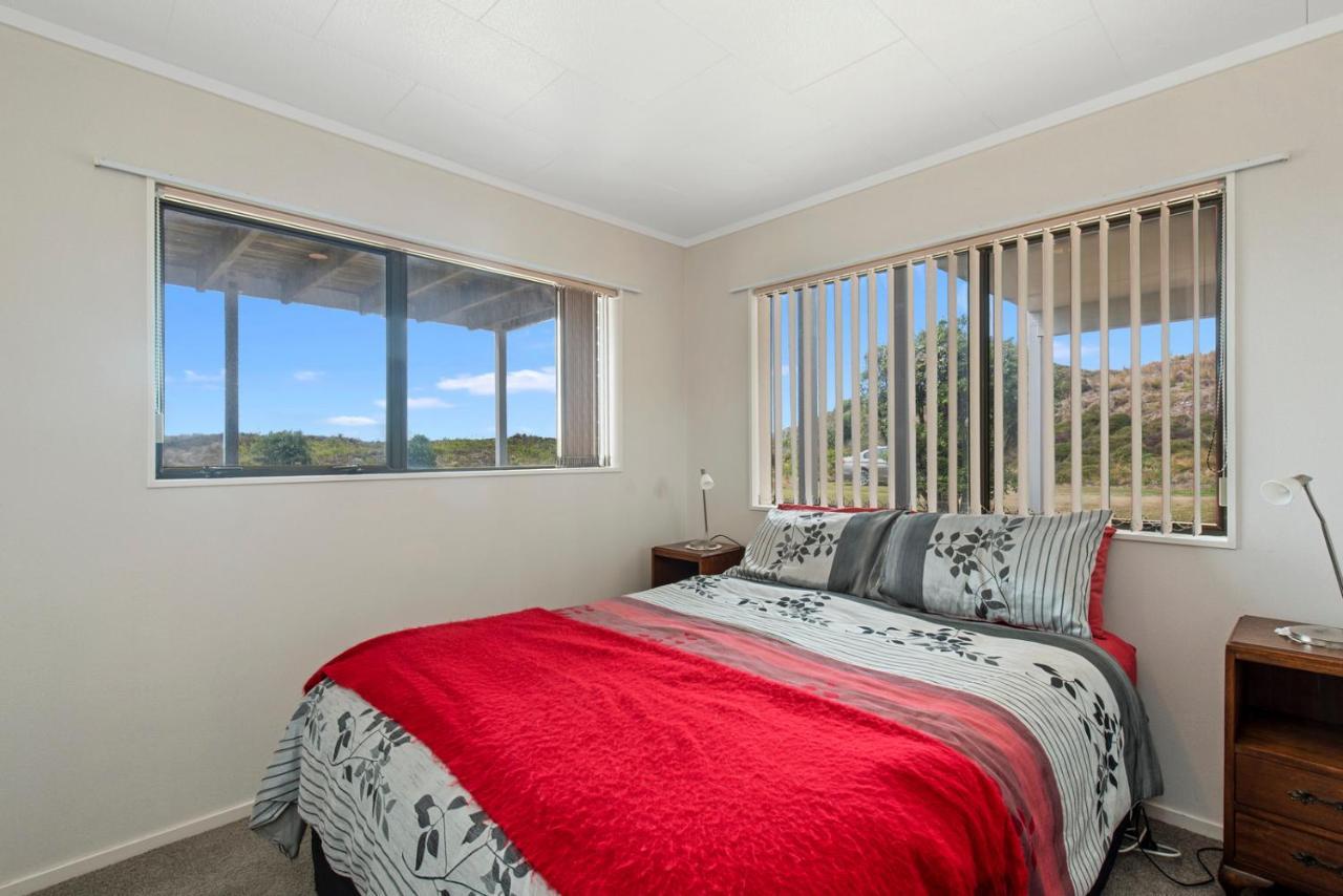 Oceanside Bach - Mount Maunganui Holiday Home 외부 사진